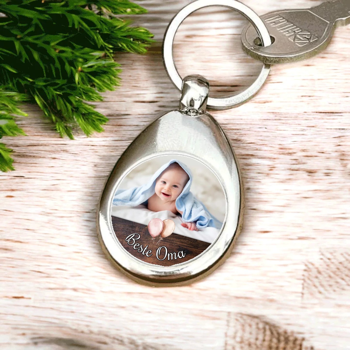 Artikel-Schlüsselanhänger-Tropfen-Mockup